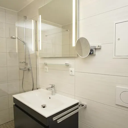 Rex Rugia Fewo15-7 Mit Schwimmbad Und Saunanutzung Im Ahoi-erlebnisbad Sellin Lobbe